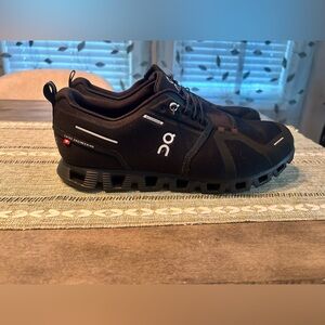 Men’s On Running Sneaker